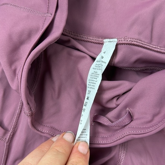 Lululemon Fast and Free Tight II 25" *Non-Reflective Nulux Plumful - Picture 4 of 7